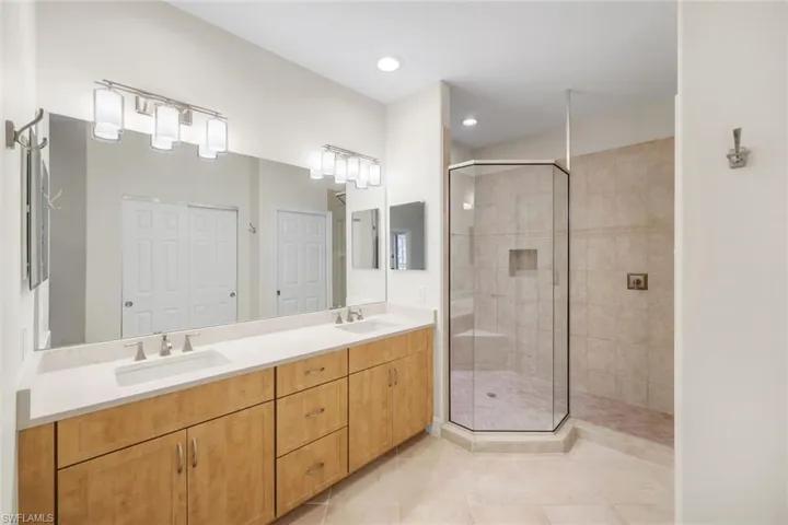 2040 Tarpon Bay Dr N 201, Naples, Florida 34119