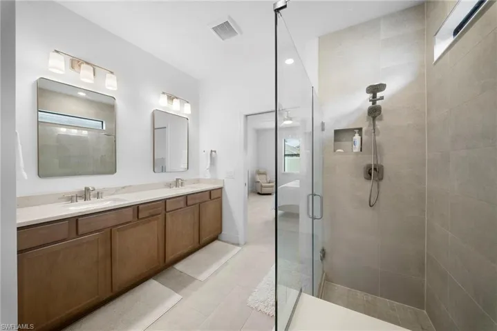 24931 Marina Del Ray Dr, Bonita Springs, Florida 34135