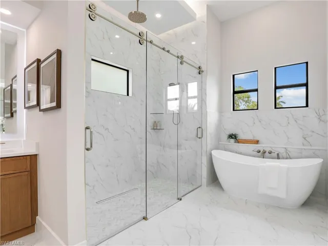 1343 12th St N, Naples, Florida 34102