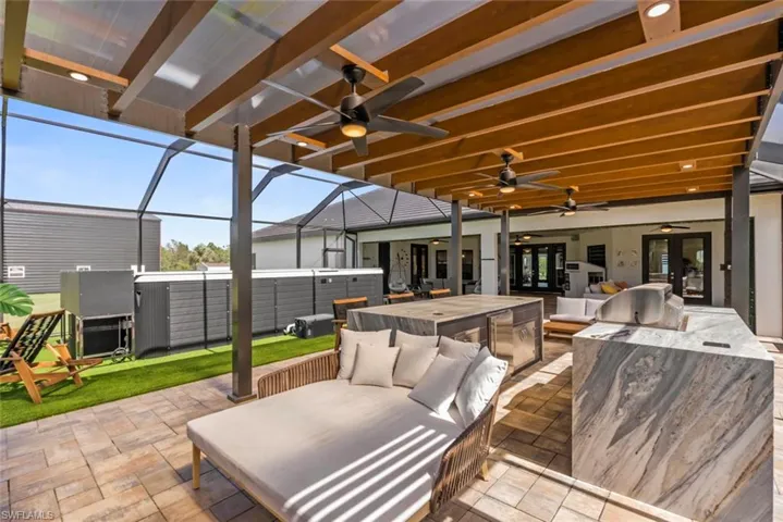 Outdoor Kitchen