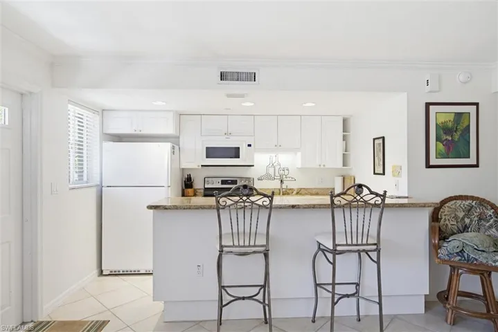 480  5th S ST, Naples, FL 34102