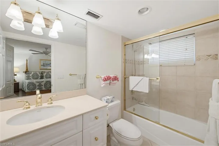 480  5th S ST, Naples, FL 34102