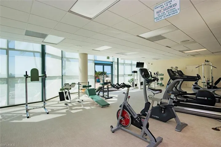 4651  Gulf Shore N BLVD, Naples, FL 34103