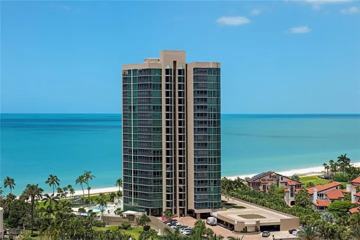 4651  Gulf Shore N BLVD, Naples, FL 34103