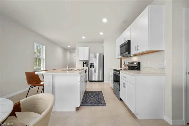 Eat in kitchen