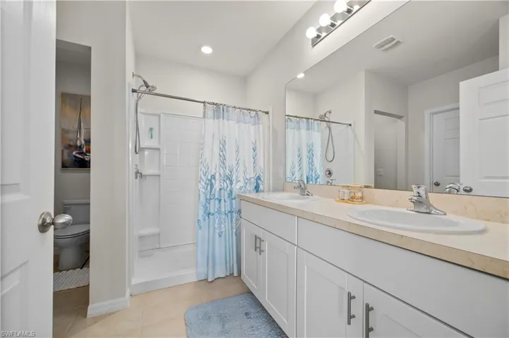 Master bedroom with en suite bathroom