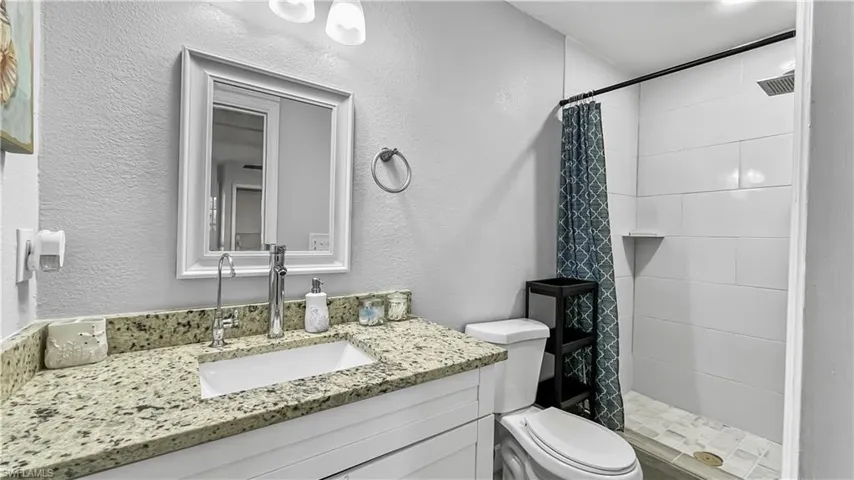 805 Perry Ave, Lehigh Acres Fl 33936