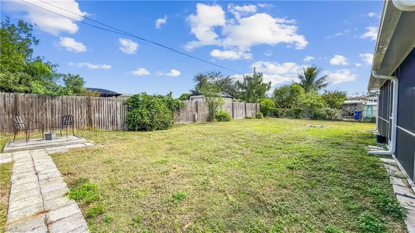 805 Perry Ave, Lehigh Acres Fl 33936