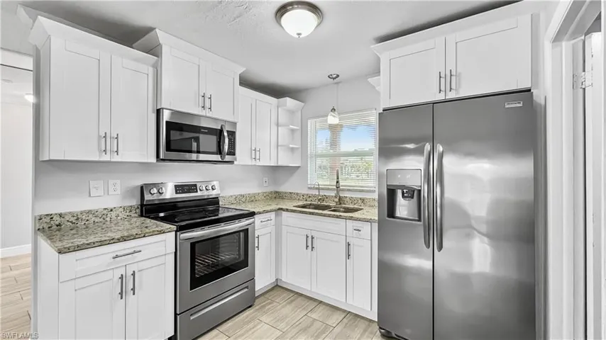 805 Perry Ave, Lehigh Acres Fl 33936