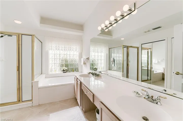 9156 Spring Run Blvd, Estero, Florida 34135