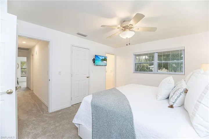 2983 Binnacle Dr, Naples, Florida 34103