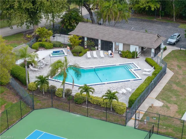 12331 Oak Brook Ct, Fort Myers, Florida 33908