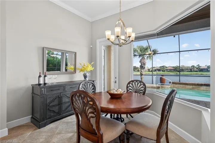 Eat in Kitchen area