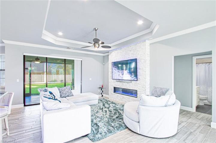 3803 SE 4th AVE, CAPE CORAL FL 33904