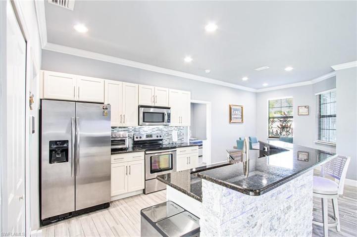 3803 SE 4th AVE, CAPE CORAL FL 33904