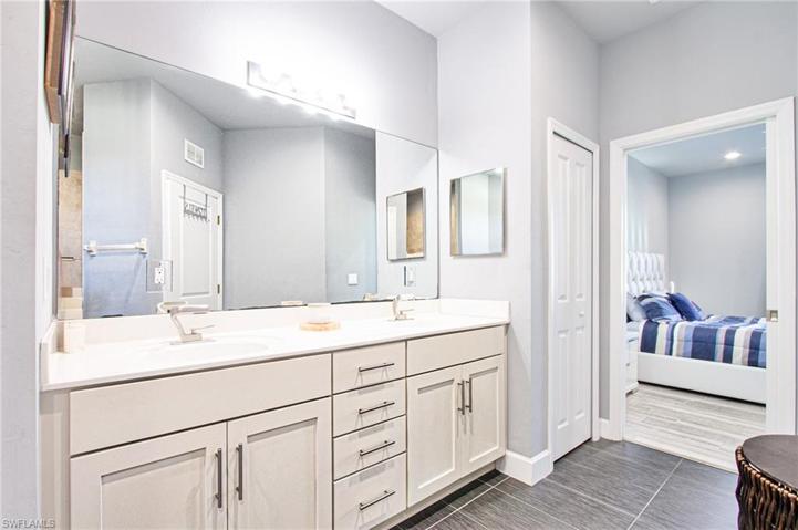 3803 SE 4th AVE, CAPE CORAL FL 33904