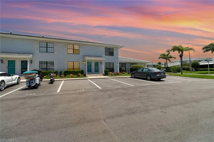 146  Clyburn W WAY, Marco Island, FL 34145