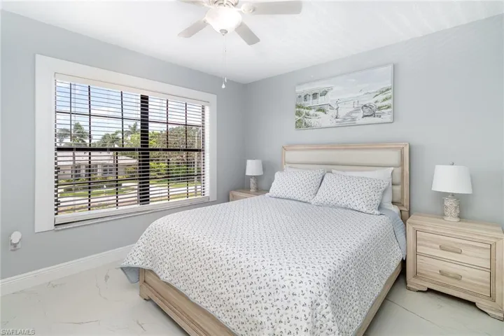 146  Clyburn W WAY, Marco Island, FL 34145