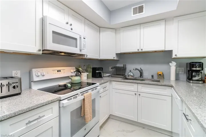146  Clyburn W WAY, Marco Island, FL 34145