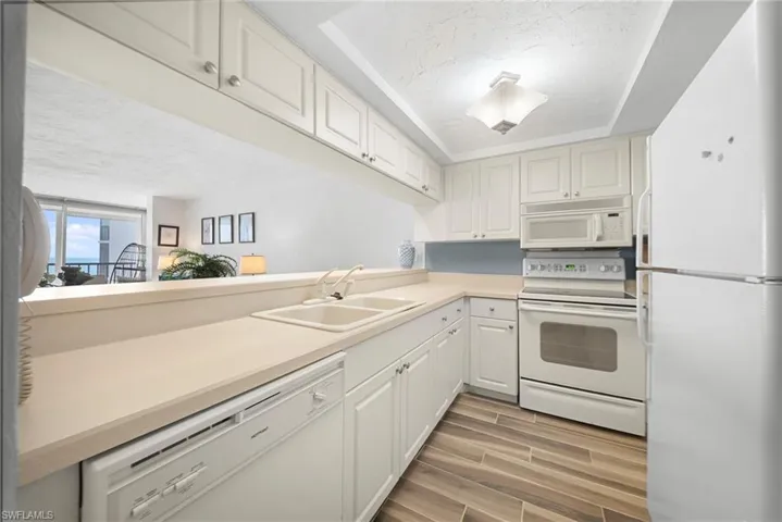 25820 Hickory Blvd 402, Bonita Springs, Florida 34134