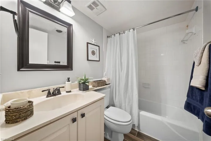25820 Hickory Blvd 402, Bonita Springs, Florida 34134