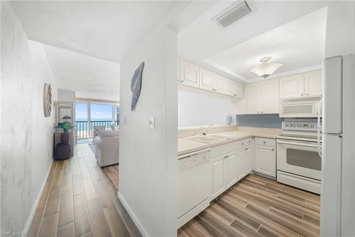25820 Hickory Blvd 402, Bonita Springs, Florida 34134
