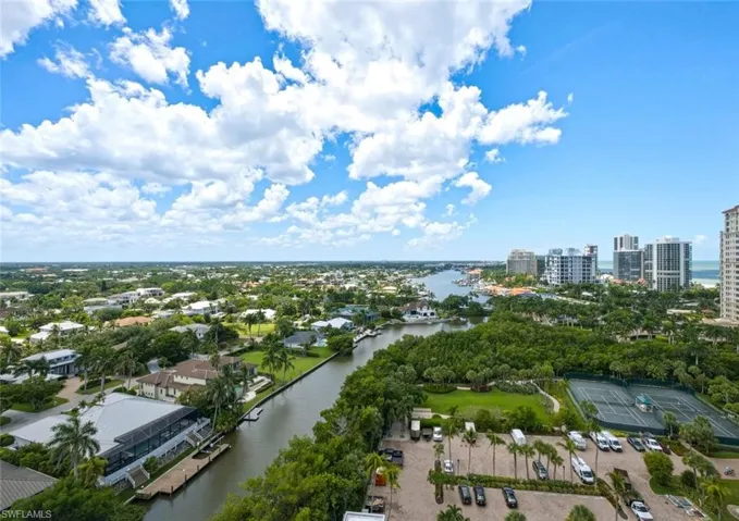 60 Seagate Dr 1606, Naples, Florida 34103