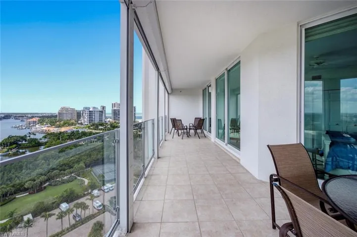 60 Seagate Dr 1606, Naples, Florida 34103