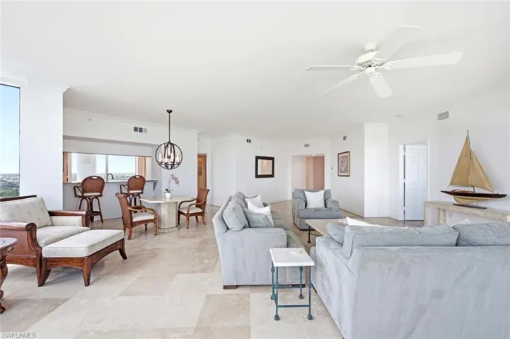 60 Seagate Dr 1606, Naples, Florida 34103