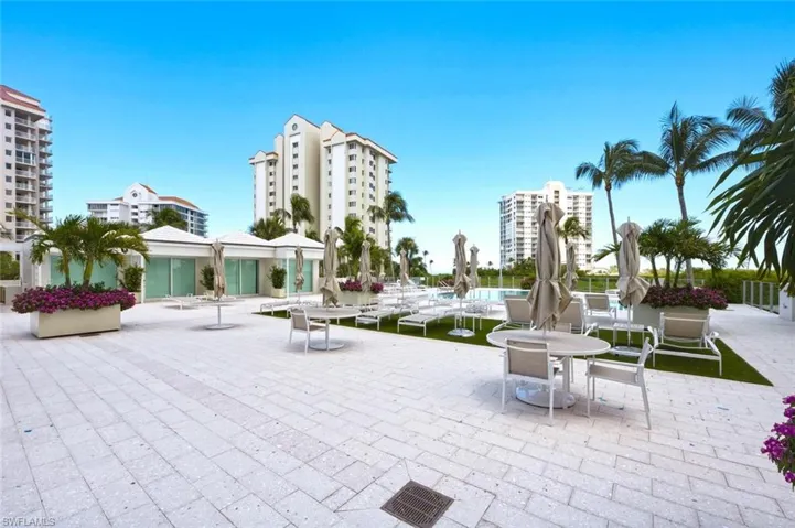 60 Seagate Dr 1606, Naples, Florida 34103