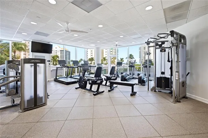60 Seagate Dr 1606, Naples, Florida 34103
