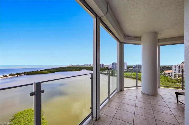 60 Seagate Dr 1606, Naples, Florida 34103