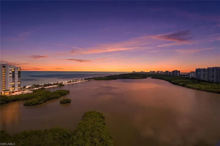 60 Seagate Dr 1606, Naples, Florida 34103