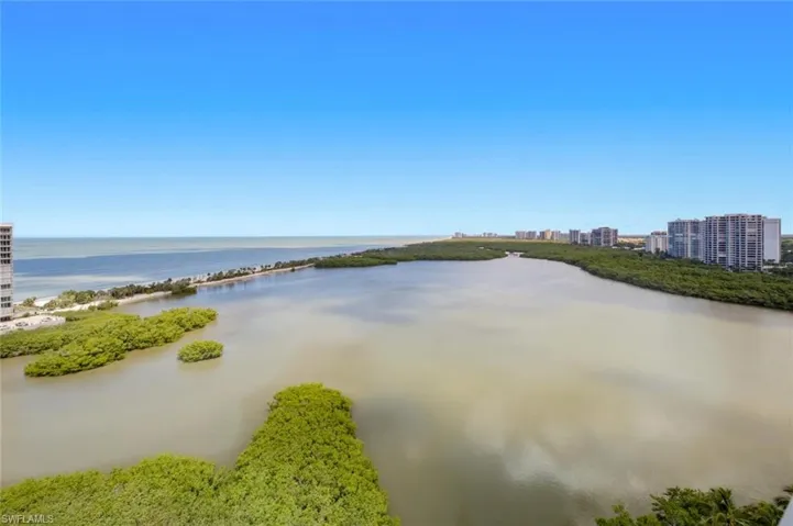 60 Seagate Dr 1606, Naples, Florida 34103
