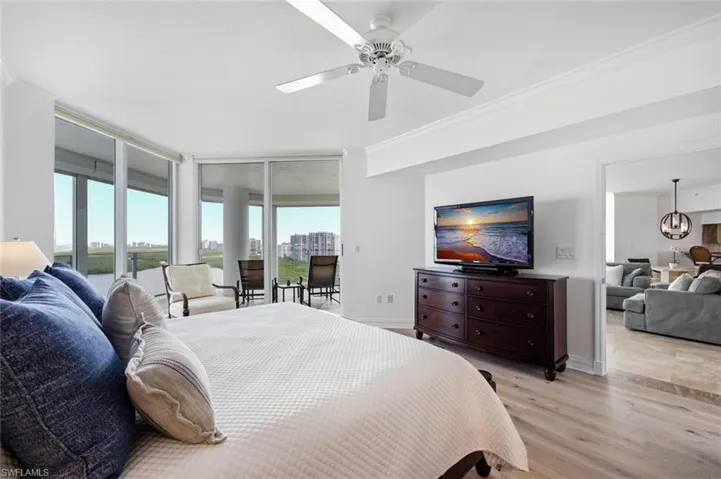 60 Seagate Dr 1606, Naples, Florida 34103