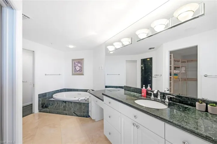 60 Seagate Dr 1606, Naples, Florida 34103