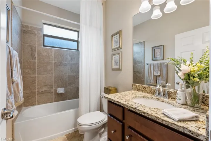 Full hall bathroom