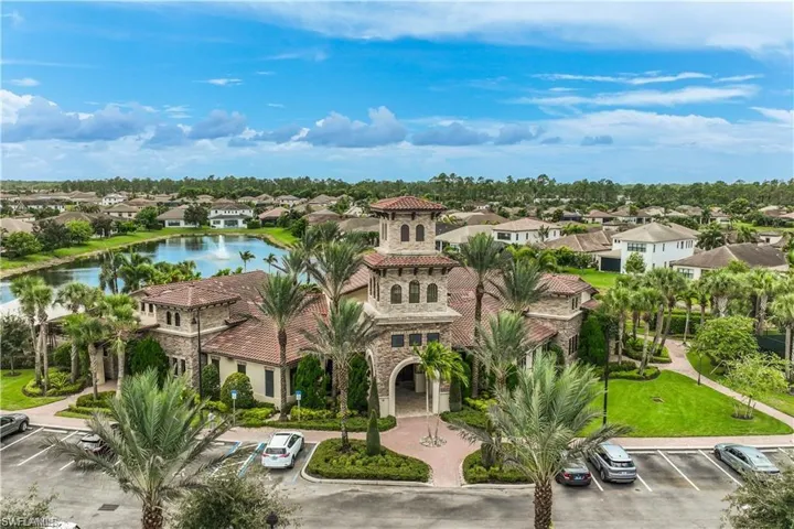 9187  Woodhurst  DR, Naples, FL 34120