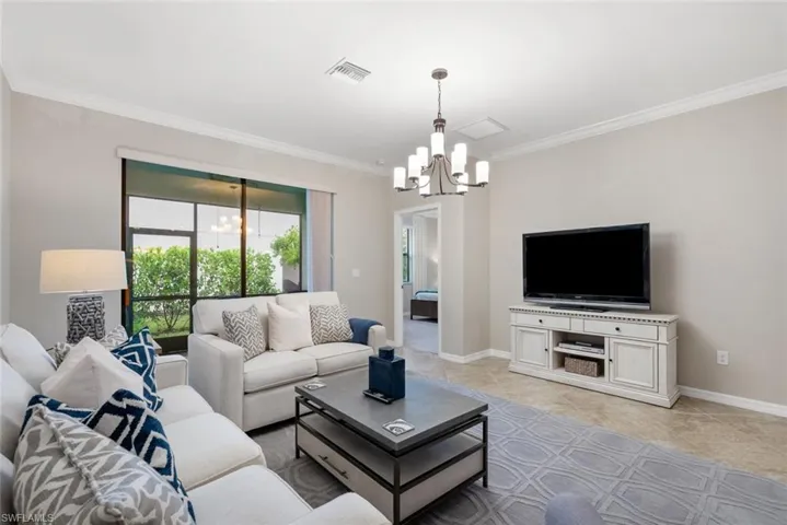 9187  Woodhurst  DR, Naples, FL 34120