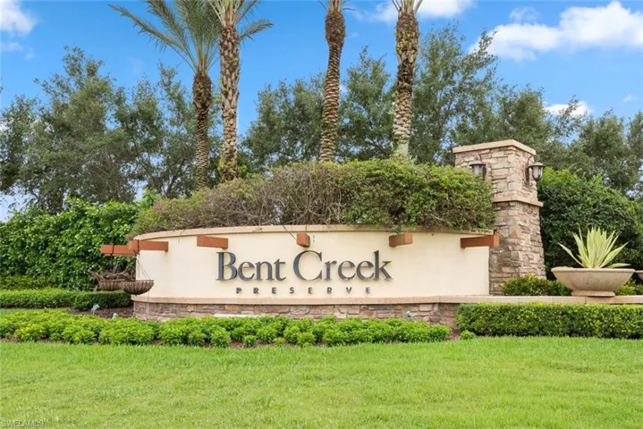 9187  Woodhurst  DR, Naples, FL 34120