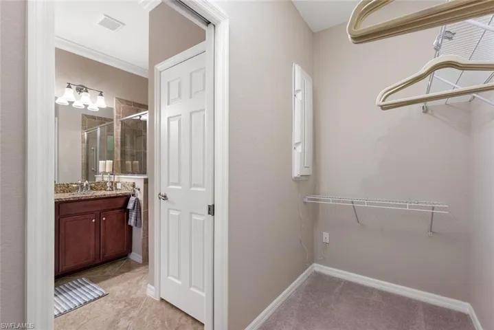 Walk in closet