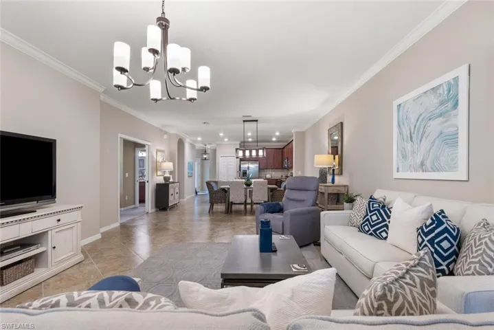 9187  Woodhurst  DR, Naples, FL 34120