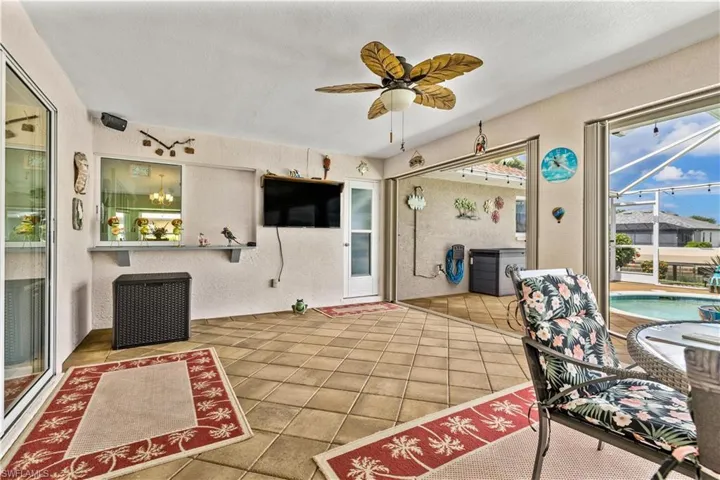 Large Lanai under Truss