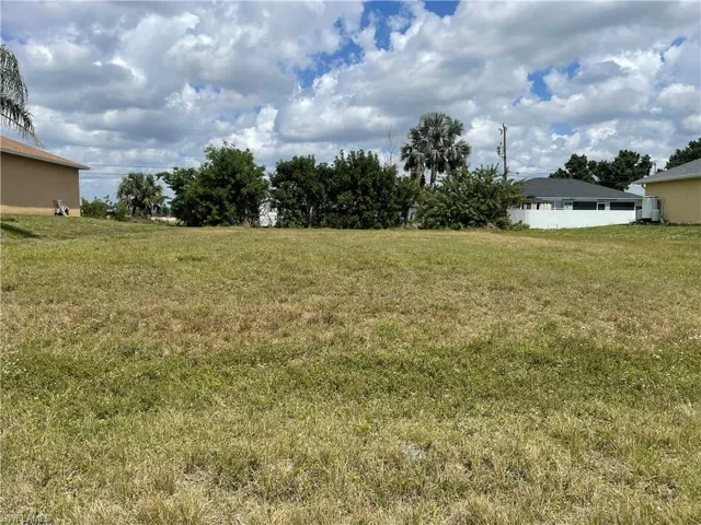 1031 Ne 12th Ter, Cape Coral Fl 33909