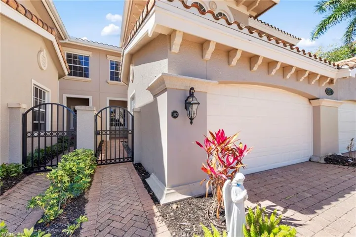 9097  Cherry Oaks  TRL, Naples, FL 34114