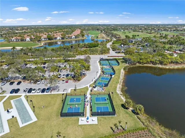 9097  Cherry Oaks  TRL, Naples, FL 34114