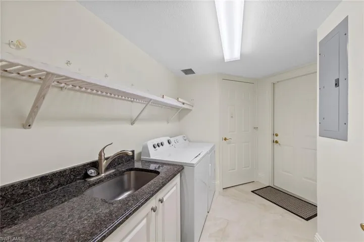 9097  Cherry Oaks  TRL, Naples, FL 34114