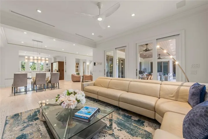 545 Lighthouse Way, Sanibel, Florida 33957