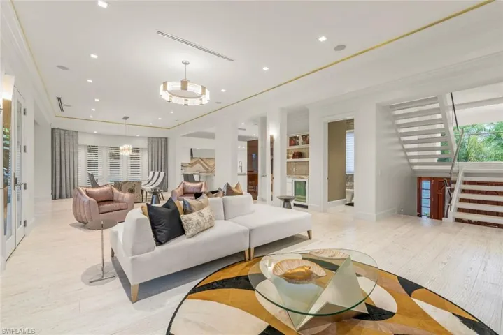 545 Lighthouse Way, Sanibel, Florida 33957