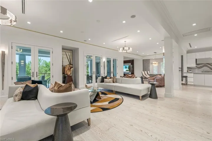545 Lighthouse Way, Sanibel, Florida 33957